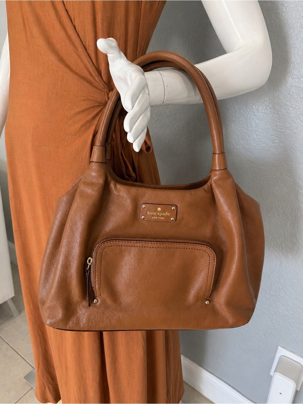 👜 Kate Spade New York Leather Shoulder Bag – Color Camel - Picture 6 of 9